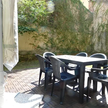 Garden * فيرونا
